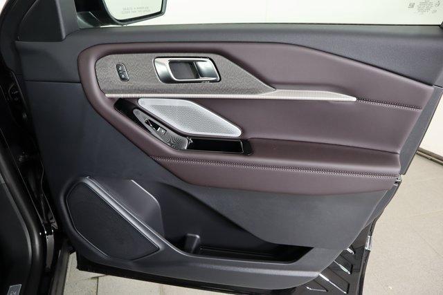 new 2025 Ford Explorer car, priced at $55,075