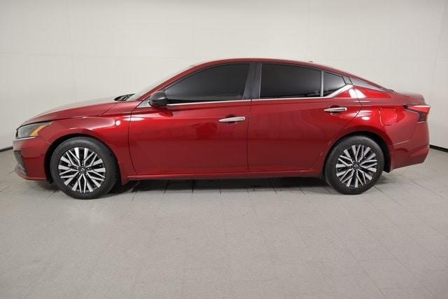 used 2024 Nissan Altima car