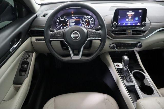 used 2024 Nissan Altima car