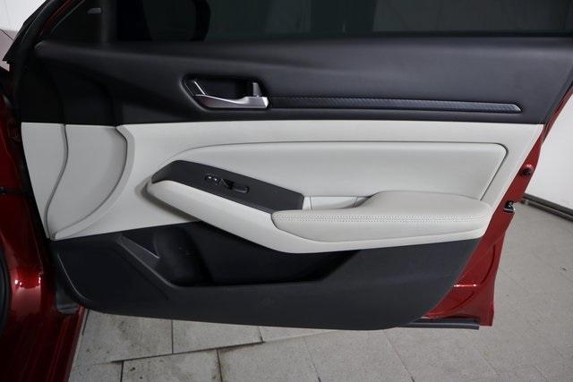 used 2024 Nissan Altima car