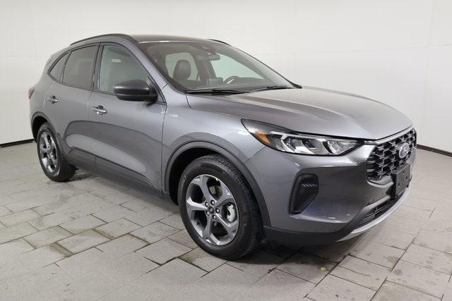 used 2025 Ford Escape car