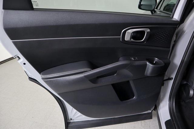 used 2025 Kia Sorento car, priced at $30,950