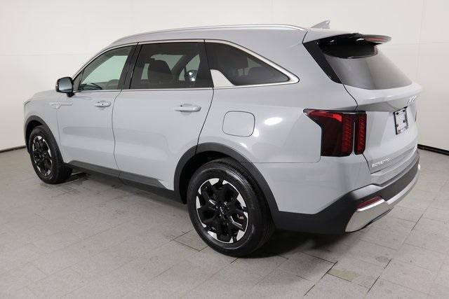 used 2025 Kia Sorento car, priced at $30,950