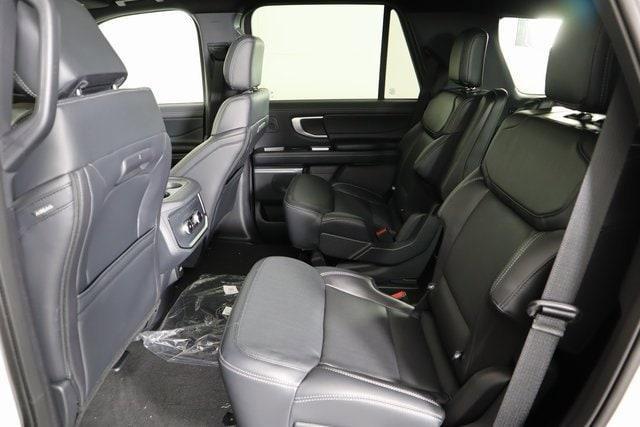 new 2025 Ford Expedition car, priced at $84,985