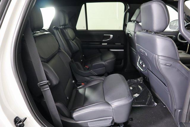 new 2025 Ford Expedition car, priced at $84,985