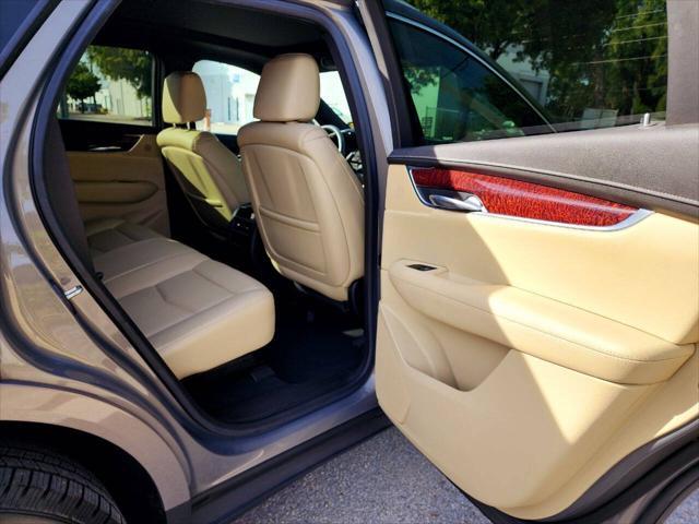 used 2018 Cadillac XT5 car, priced at $14,999