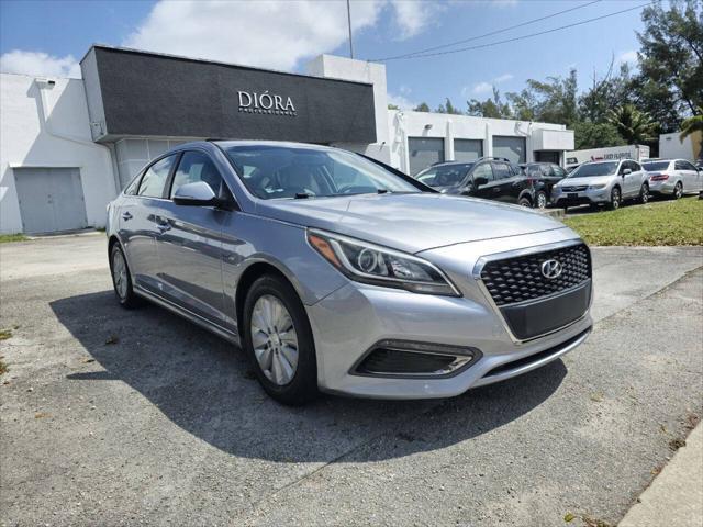 used 2016 Hyundai Sonata Hybrid car, priced at $10,999