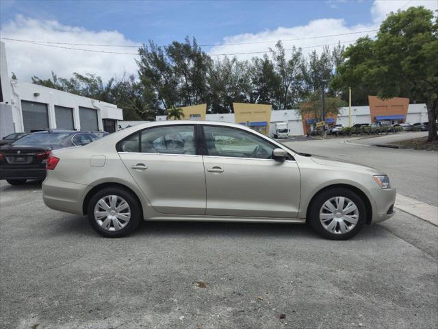 used 2013 Volkswagen Jetta car, priced at $8,999