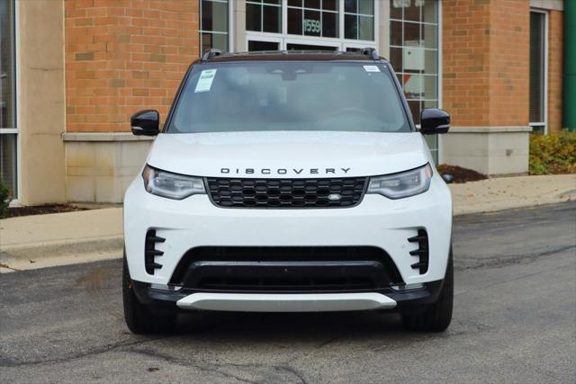 new 2025 Land Rover Discovery car, priced at $78,818