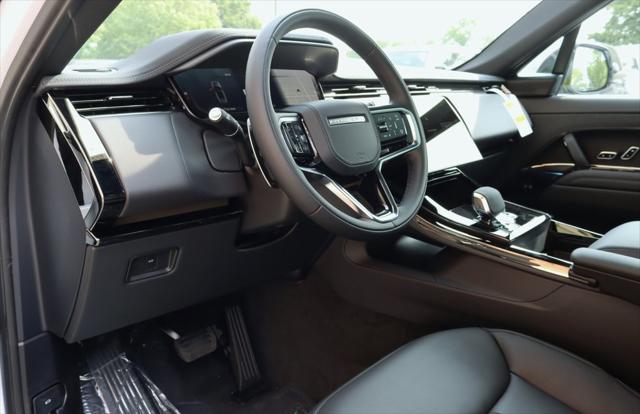 new 2025 Land Rover Range Rover Sport car, priced at $94,905