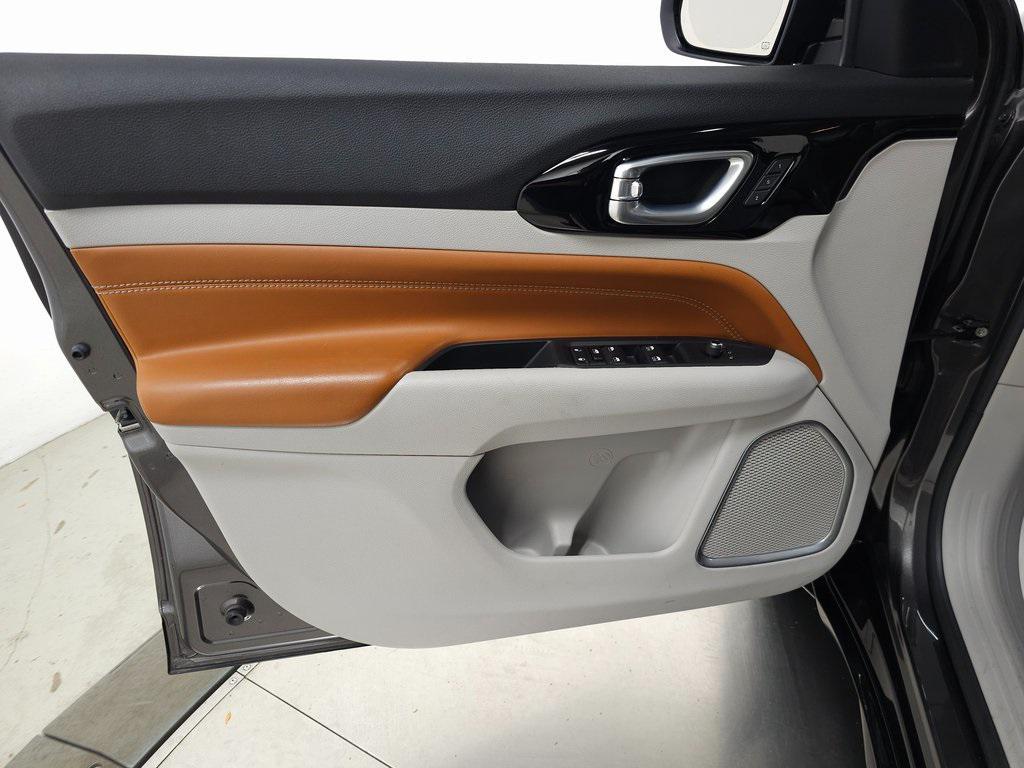 used 2022 Jeep Compass car, priced at $21,931