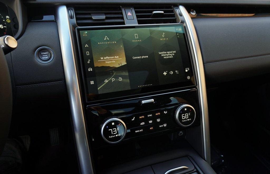 new 2025 Land Rover Discovery car