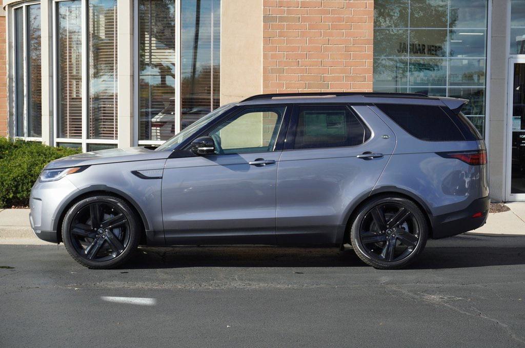 new 2025 Land Rover Discovery car