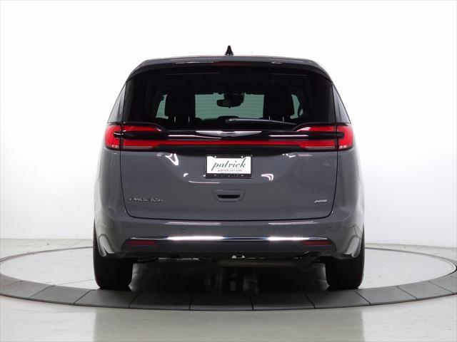 used 2023 Chrysler Pacifica car, priced at $37,698