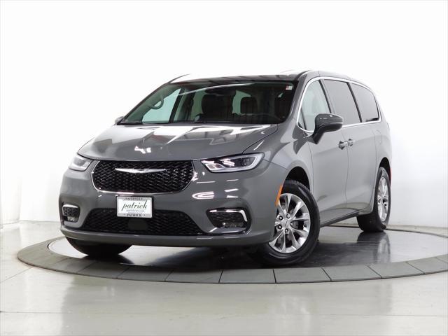 used 2023 Chrysler Pacifica car, priced at $37,698