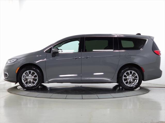 used 2023 Chrysler Pacifica car, priced at $37,698