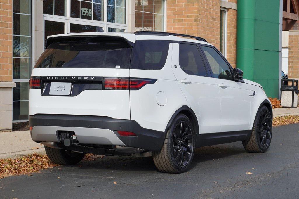 new 2025 Land Rover Discovery car, priced at $65,000