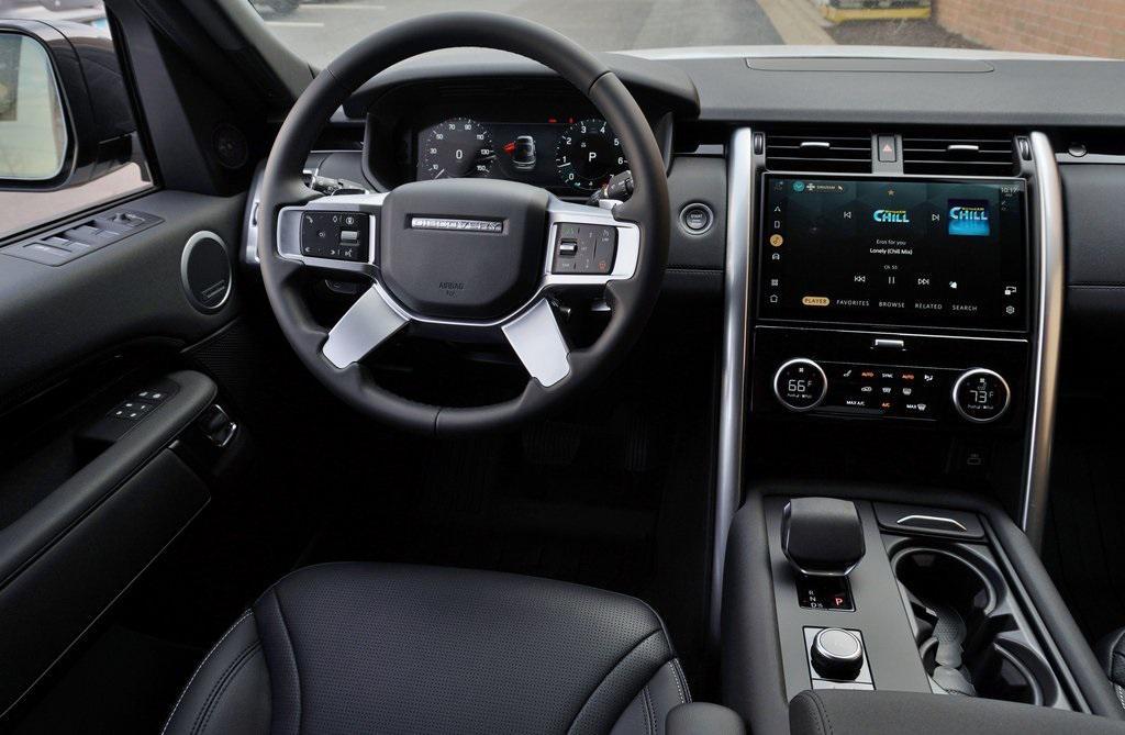 new 2025 Land Rover Discovery car, priced at $65,000