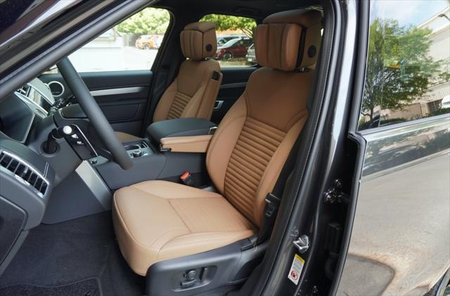 new 2025 Land Rover Discovery car, priced at $72,713