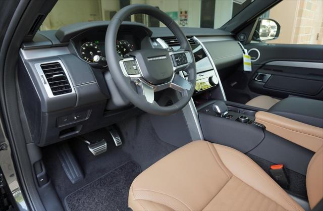 new 2025 Land Rover Discovery car, priced at $72,713