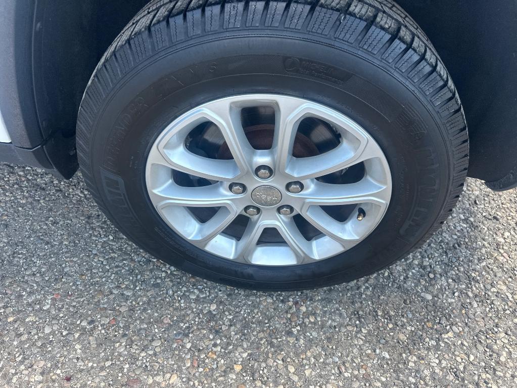 used 2016 Jeep Grand Cherokee car