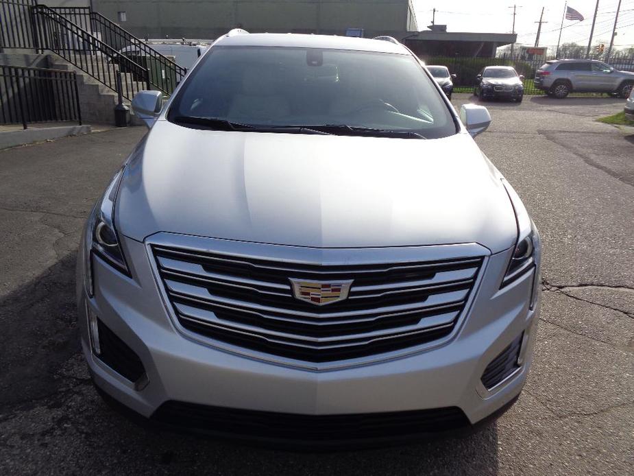 used 2018 Cadillac XT5 car, priced at $17,000