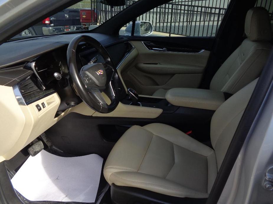 used 2018 Cadillac XT5 car, priced at $17,000