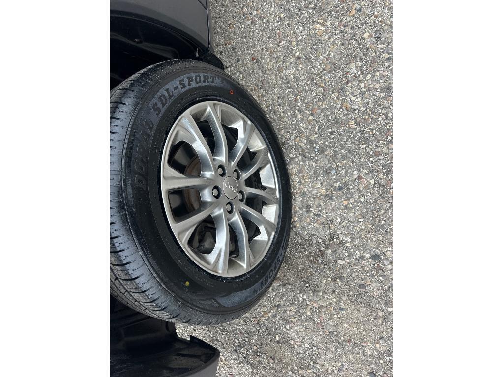 used 2020 Jeep Cherokee car, priced at $16,500