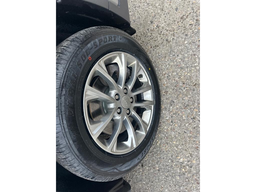 used 2020 Jeep Cherokee car, priced at $16,500