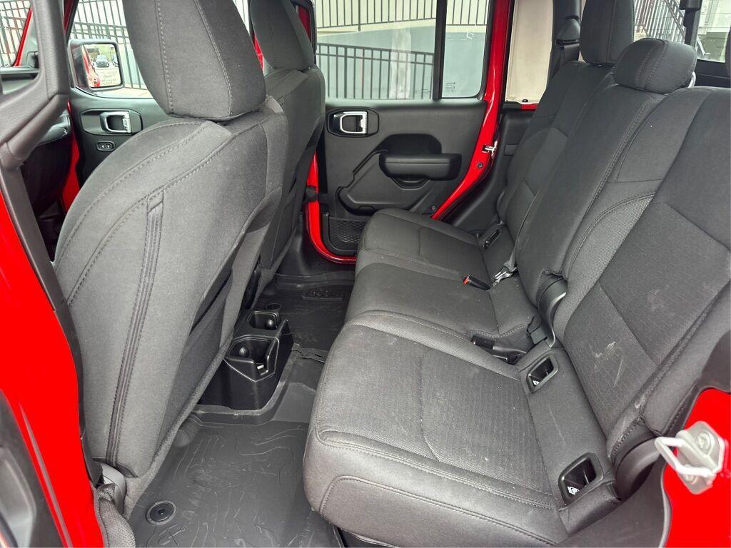 used 2023 Jeep Gladiator car, priced at $31,000