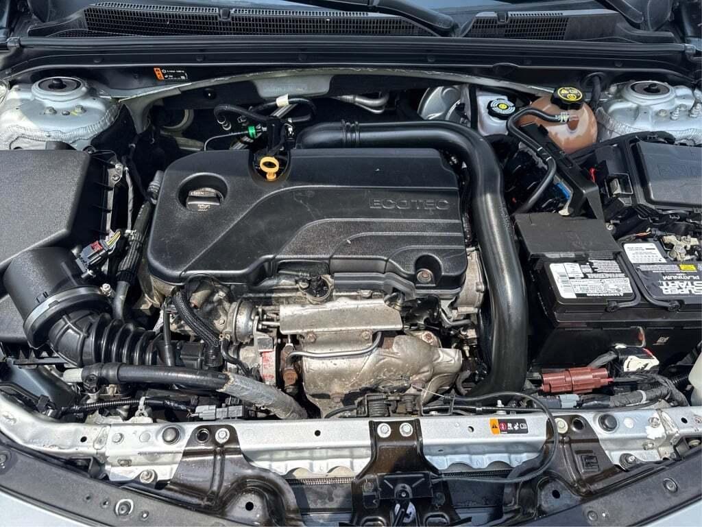 used 2020 Chevrolet Malibu car, priced at $15,900