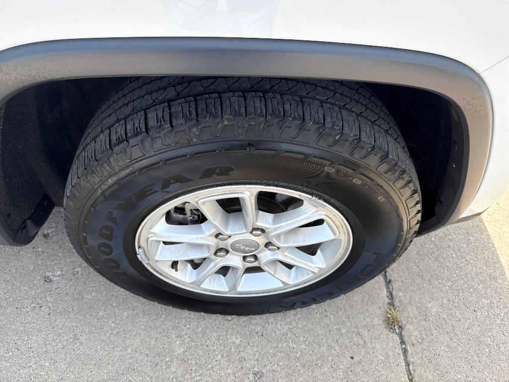 used 2018 Jeep Grand Cherokee car, priced at $16,000