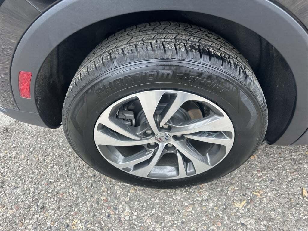 used 2023 Buick Envision car, priced at $24,400