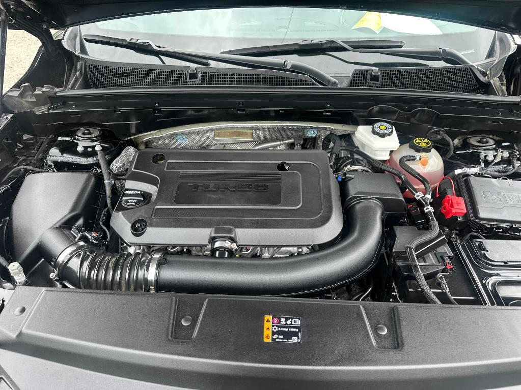 used 2023 Buick Envision car, priced at $25,000