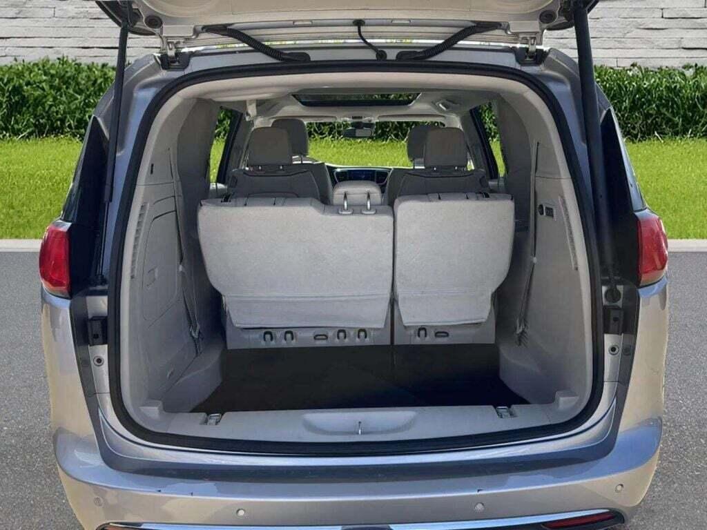 used 2017 Chrysler Pacifica car, priced at $16,000