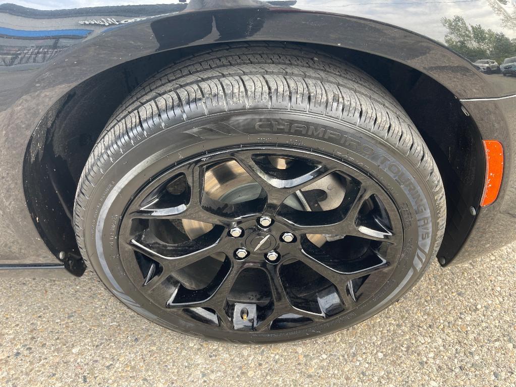 used 2019 Chrysler 300 car, priced at $14,000