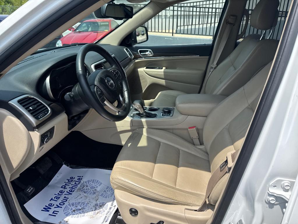 used 2016 Jeep Grand Cherokee car, priced at $13,800