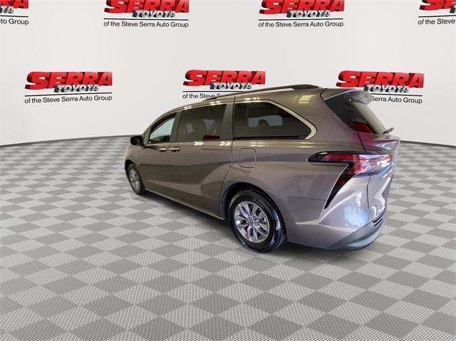 used 2023 Toyota Sienna car, priced at $45,900