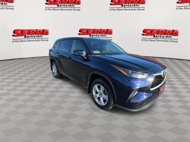 used 2022 Toyota Highlander car, priced at $29,600