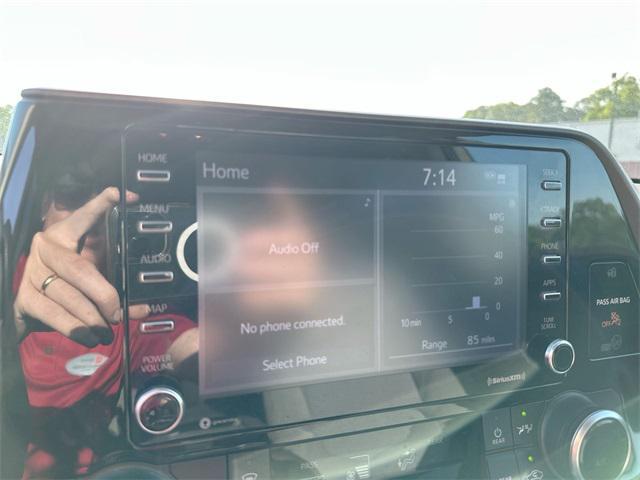 used 2022 Toyota Highlander car, priced at $29,600