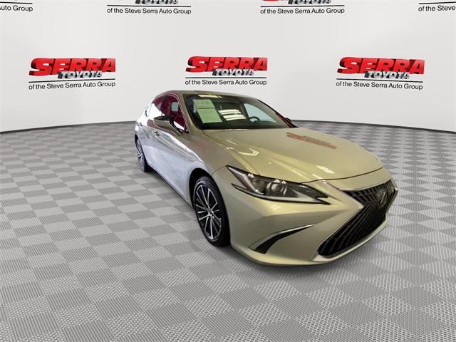 used 2024 Lexus ES 250 car, priced at $37,916