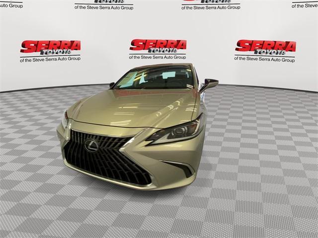 used 2024 Lexus ES 250 car, priced at $37,916