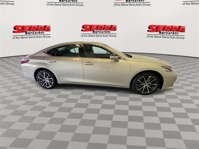 used 2024 Lexus ES 250 car, priced at $37,916