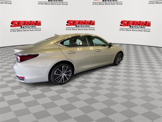 used 2024 Lexus ES 250 car, priced at $37,916