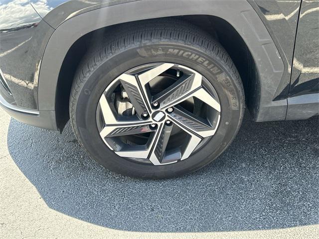 used 2024 Hyundai TUCSON Hybrid car, priced at $29,900