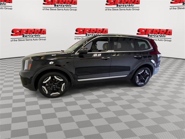 used 2024 Kia Telluride car, priced at $36,300