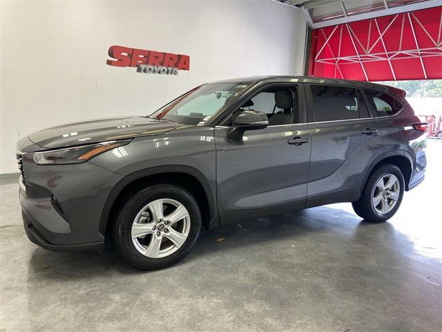 used 2023 Toyota Highlander Hybrid car, priced at $35,900