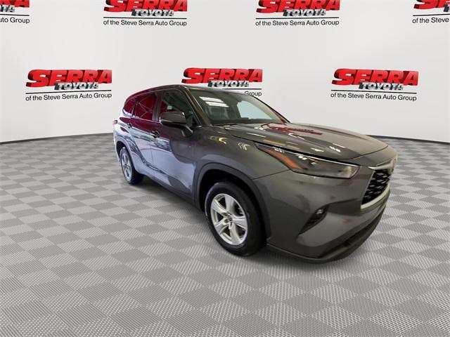 used 2023 Toyota Highlander Hybrid car, priced at $35,900