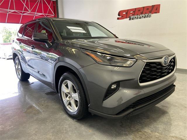 used 2023 Toyota Highlander Hybrid car, priced at $35,900