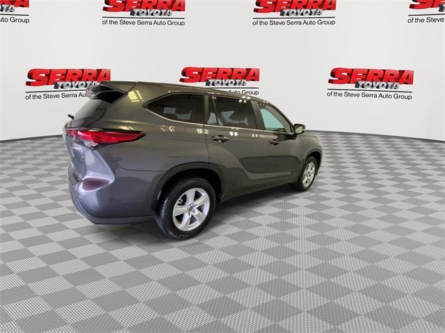 used 2023 Toyota Highlander Hybrid car, priced at $35,900